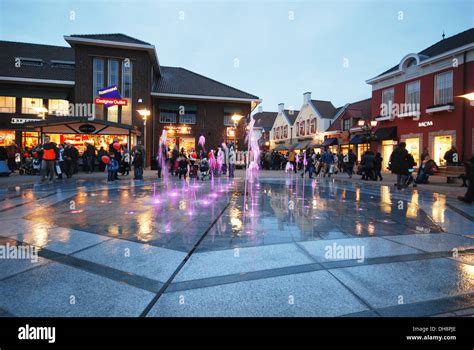 mcarthurglen netherlands outlet.